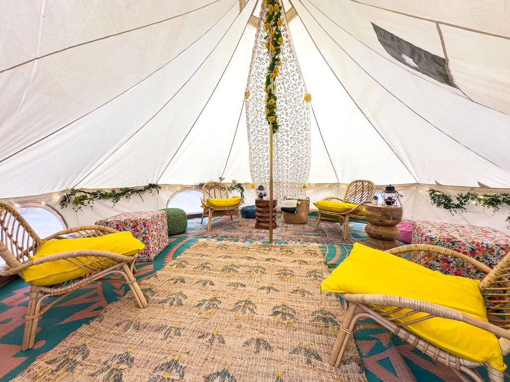 Happy Yarvi Daylight day use glamping canva bell tent rental in Seattle