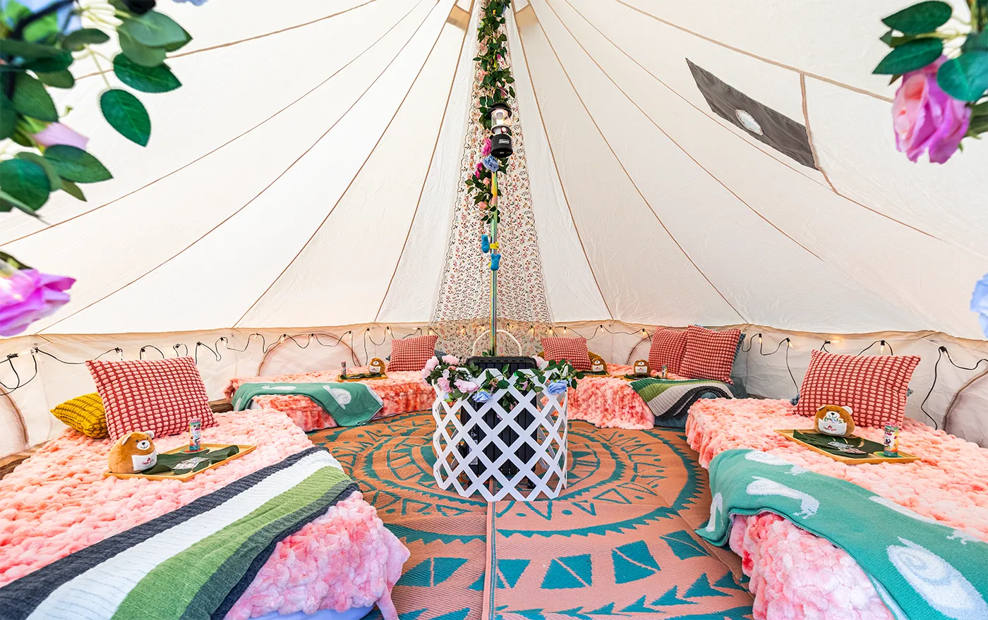 Lookbook 2 20250322.177 Yippee Yarvi backyard glamping birthday rental for kids in Washington